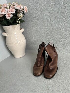 Enzo Angiolini Brown Leather Lace-Up Ankle Boots